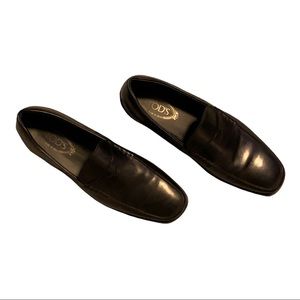 Tod’s Moccasino Quinn Moccasins - EUC (9.5 M)